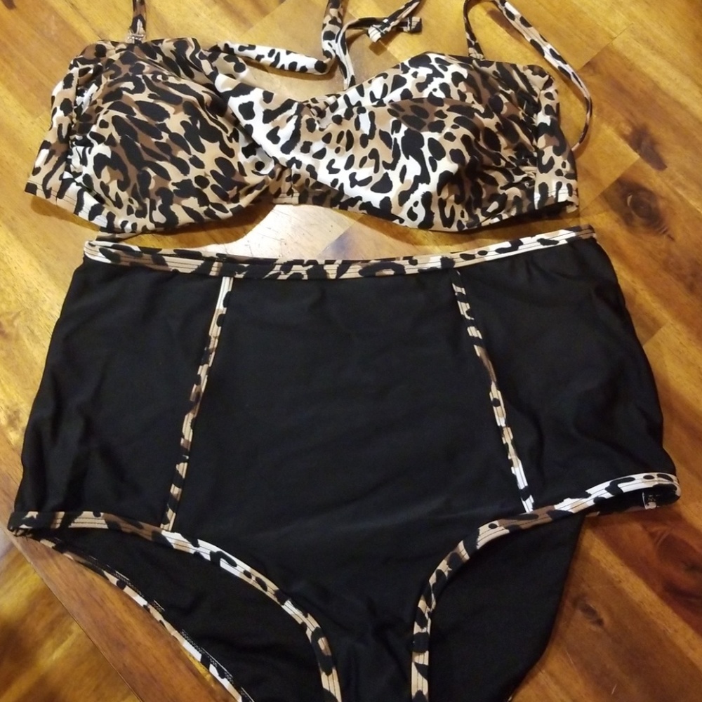 Leopard swimsuit